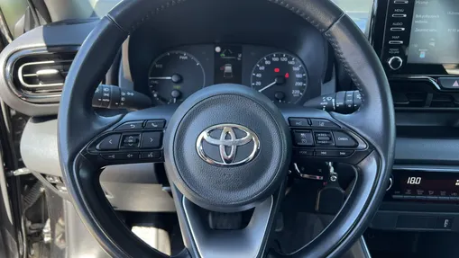 TOYOTA Yaris Yaris Hybrid 1.5 Comfort