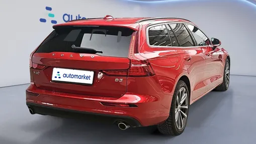 VOLVO V60 V60 B3 B Momentum aut