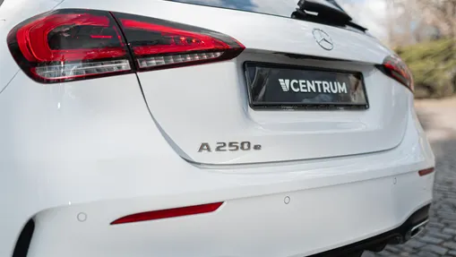 MERCEDES-BENZ A Klasa A 250 e AMG Line 8G-DCT