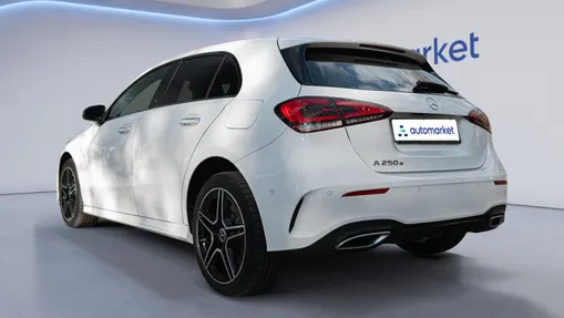 MERCEDES-BENZ A Klasa A 250 e AMG Line 8G-DCT