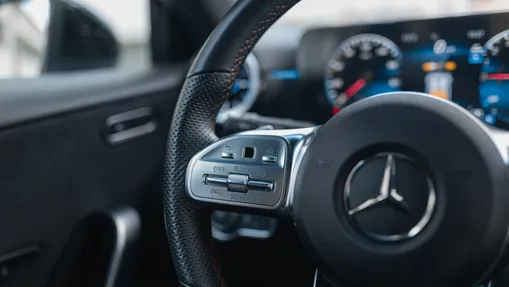 MERCEDES-BENZ A Klasa A 250 e AMG Line 8G-DCT