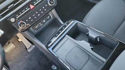 HYUNDAI Tucson Tucson 1.6 T-GDi PHEV Smart 2WD aut Nowy