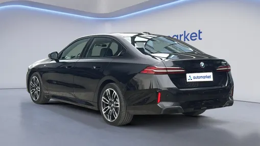BMW Seria 5 520i mHEV M Sport aut