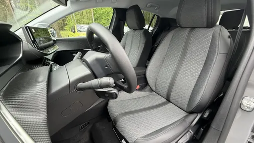 PEUGEOT 208 e-208 54kWh Allure Nowy