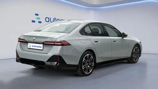 BMW Seria 5 520i mHEV M Sport aut