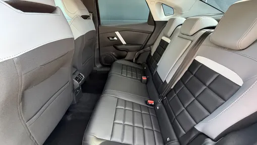 CITROEN C4 X C4 X 1.2 mHEV Max eDCT6 Nowy