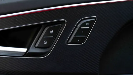 AUDI Q8 / E-Tron RS Q8 TFSI mHEV Quattro Tiptronic