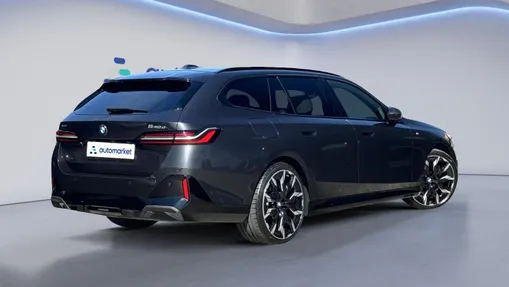 BMW Seria 5 540d xDrive mHEV M Sport aut