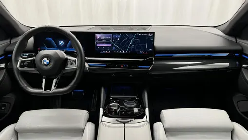 BMW Seria 5 540d xDrive mHEV M Sport aut