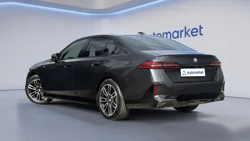 BMW Seria 5 540d xDrive mHEV M Sport aut