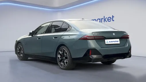 BMW Seria 5 550e xDrive PHEV M Sport aut