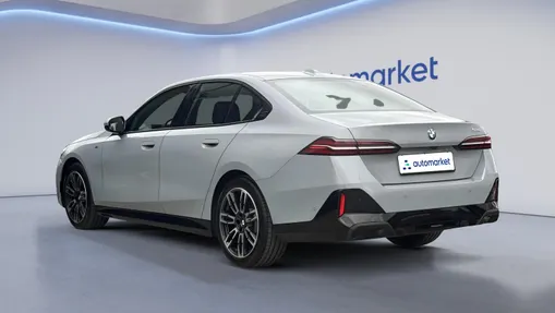 BMW Seria 5 520i mHEV M Sport aut
