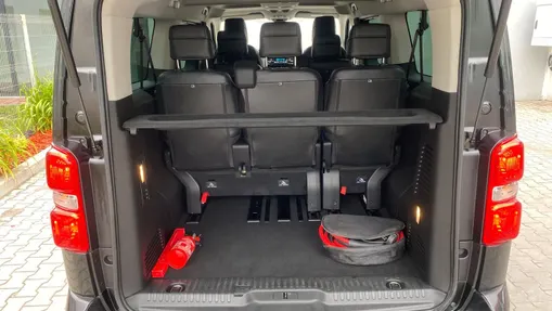 PEUGEOT Traveller e-Traveller Long Business Vip (75 kWh)