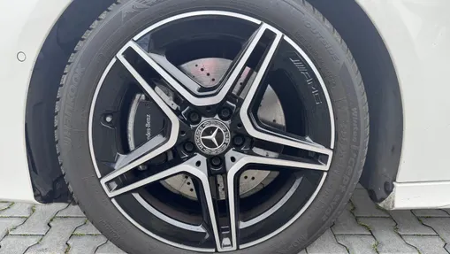 MERCEDES-BENZ A Klasa A 220 d AMG Line 8G-DCT