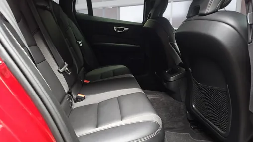 VOLVO V60 V60 CC Plus B5 B AWD aut