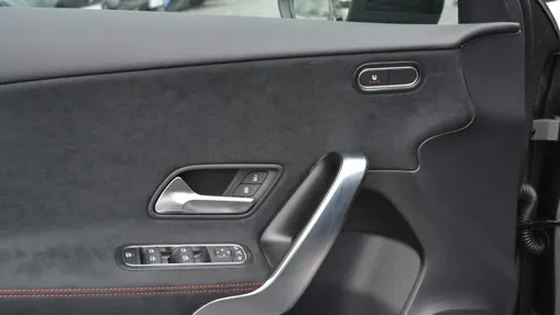 MERCEDES-BENZ A Klasa A 200 AMG Line 7G-DCT