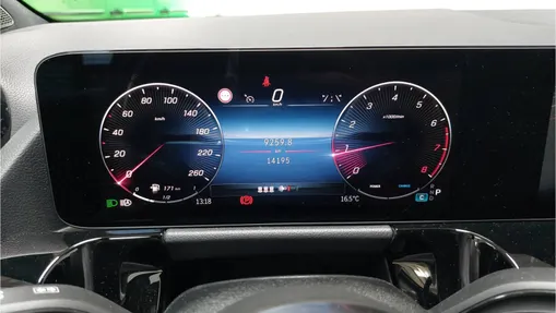 MERCEDES-BENZ GLA GLA 200 mHEV Progressive 7G-DCT