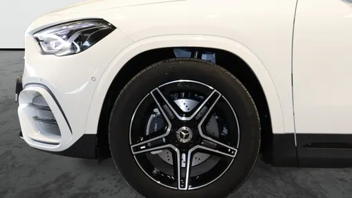 MERCEDES-BENZ GLA GLA 200 Nowy