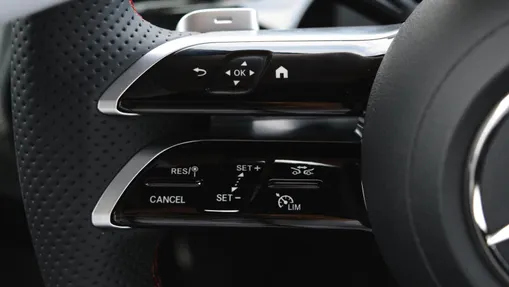 MERCEDES-BENZ A Klasa A 200 AMG Line 7G-DCT