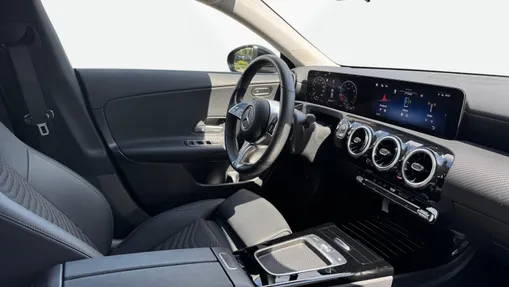 MERCEDES-BENZ CLA CLA 180 mHEV 7G-DCT