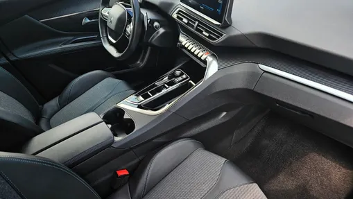 PEUGEOT 5008 5008 1.5 BlueHDi Allure S&S EAT8