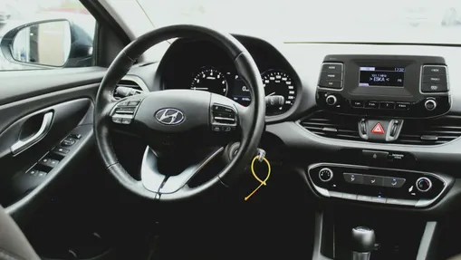 HYUNDAI i30 i30 1.0 T-GDI Modern DCT