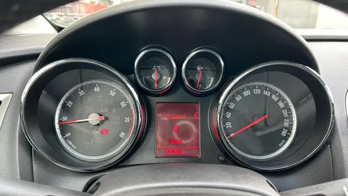 OPEL Astra -