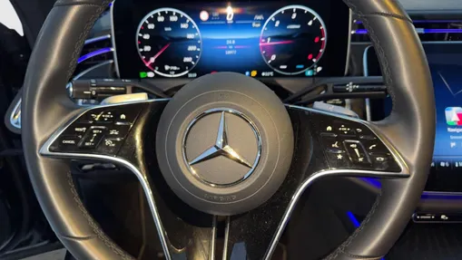 MERCEDES-BENZ E Klasa E 220 d mHEV 4-Matic Avantgarde 9G-Tronic