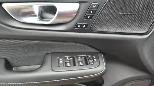 VOLVO V60 V60 CC Plus B5 B AWD aut