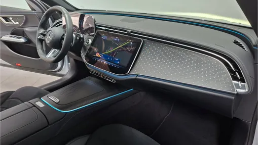MERCEDES-BENZ E Klasa E 220 d mHEV AMG 9G-Tronic
