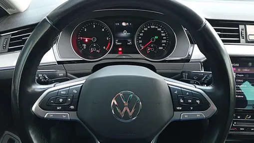 VOLKSWAGEN Passat Passat 2.0 TDI EVO Essence DSG