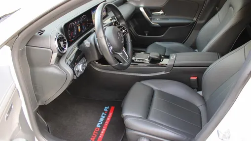 MERCEDES-BENZ CLA CLA 200 d Progressive 8G-DCT