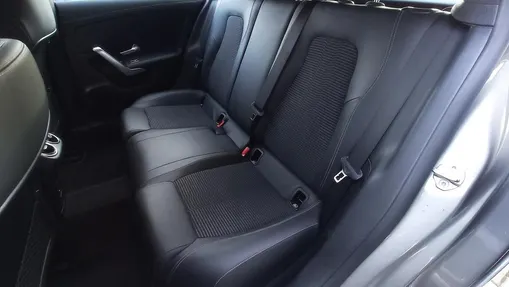 MERCEDES-BENZ CLA CLA 200 d 8G-DCT