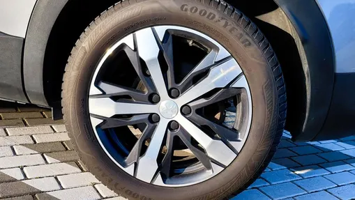 PEUGEOT 3008 3008 1.5 BlueHDi Allure S&S EAT8