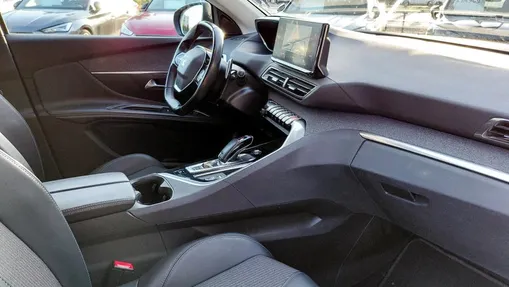 PEUGEOT 3008 3008 1.5 BlueHDi Allure S&S EAT8