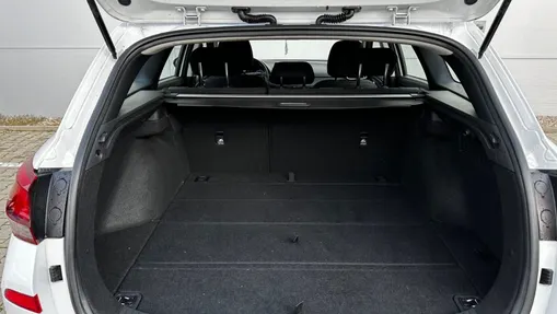 HYUNDAI i30 i30 1.5 T-GDI 48V Modern