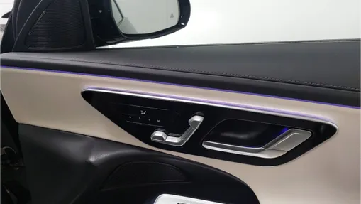 MERCEDES-BENZ E Klasa E 200 mHEV AMG 9G-Tronic