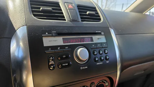 SUZUKI SX4 -