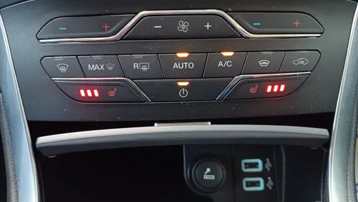 FORD S-MAX S-MAX 2.5 Hybrid Titanium CVT