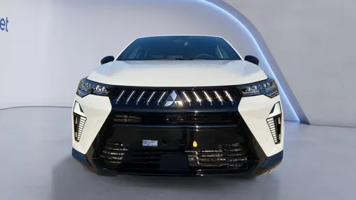 MITSUBISHI Grandis Grandis 1.3T mHEV Intense Style Cold DCT Nowy
