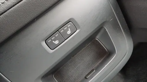 VOLVO XC60 XC60 B5 B AWD Plus Dark aut
