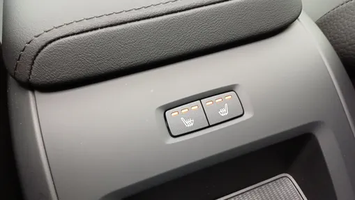 VOLVO XC60 XC60 T6 Plug-In Hybrid AWD Plus Dark aut