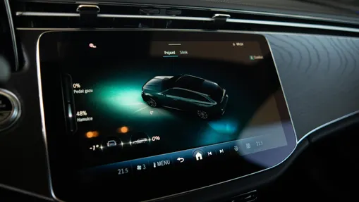 MERCEDES-BENZ E Klasa E 220 d mHEV 4-Matic AMG 9G-Tronic