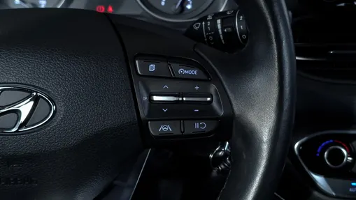 HYUNDAI i30 i30 1.0 T-GDI Smart
