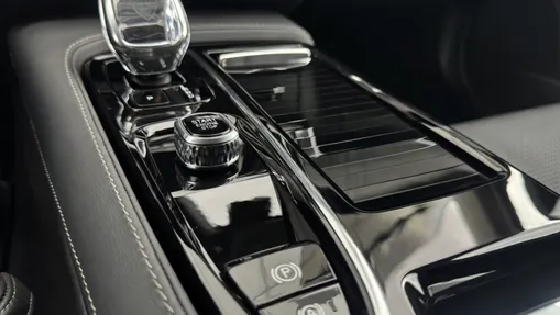 VOLVO V90 V90 T6 AWD Plug-In Hybrid Plus Dark aut