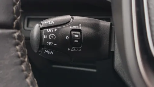 PEUGEOT 5008 5008 1.6 PureTech Allure S&S EAT8