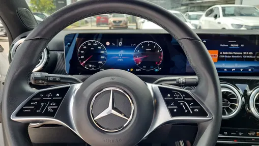 MERCEDES-BENZ A Klasa A 200 Progressive 7G-DCT