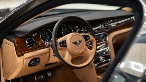 BENTLEY Mulsanne -