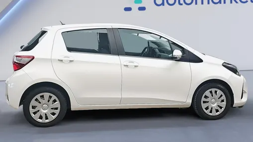 TOYOTA Yaris Yaris 1.0 Active