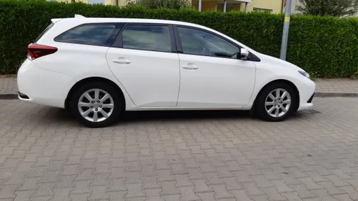 TOYOTA Auris Auris 1.4 D-4D Active
